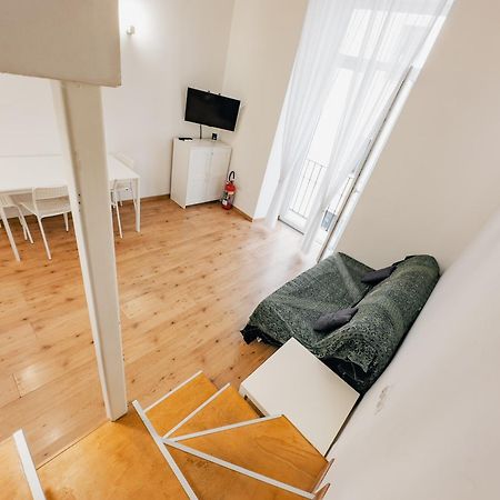 مبيت وإفطار نابولي Ale & Tizy House المظهر الخارجي الصورة