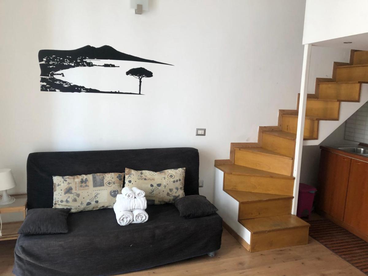 مبيت وإفطار نابولي Ale & Tizy House المظهر الخارجي الصورة