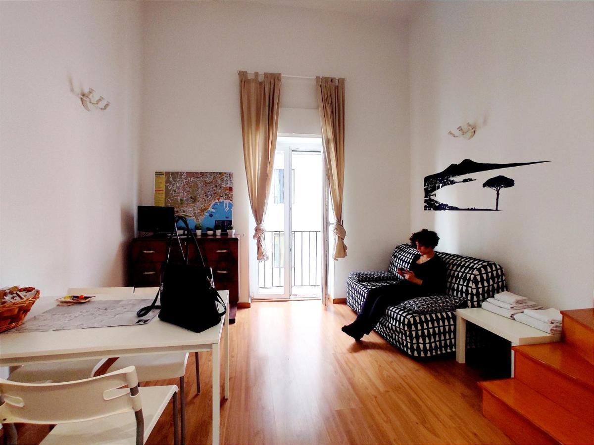 مبيت وإفطار نابولي Ale & Tizy House المظهر الخارجي الصورة