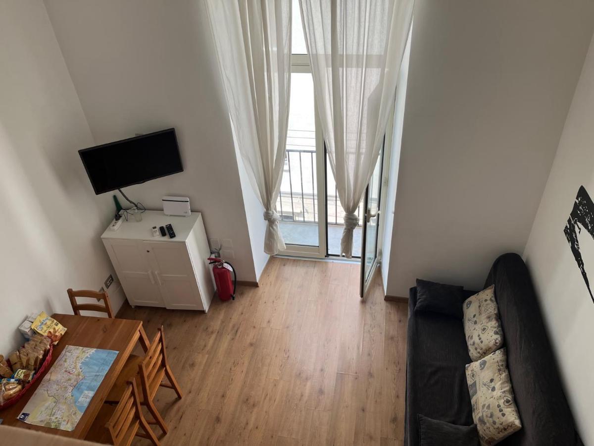 مبيت وإفطار نابولي Ale & Tizy House المظهر الخارجي الصورة