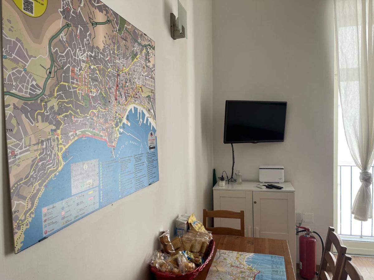 مبيت وإفطار نابولي Ale & Tizy House المظهر الخارجي الصورة