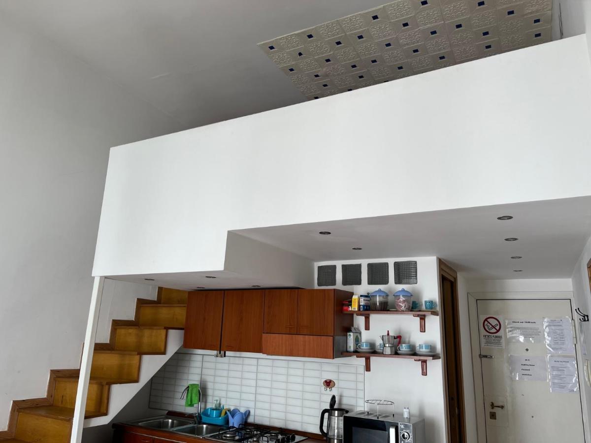 مبيت وإفطار نابولي Ale & Tizy House المظهر الخارجي الصورة