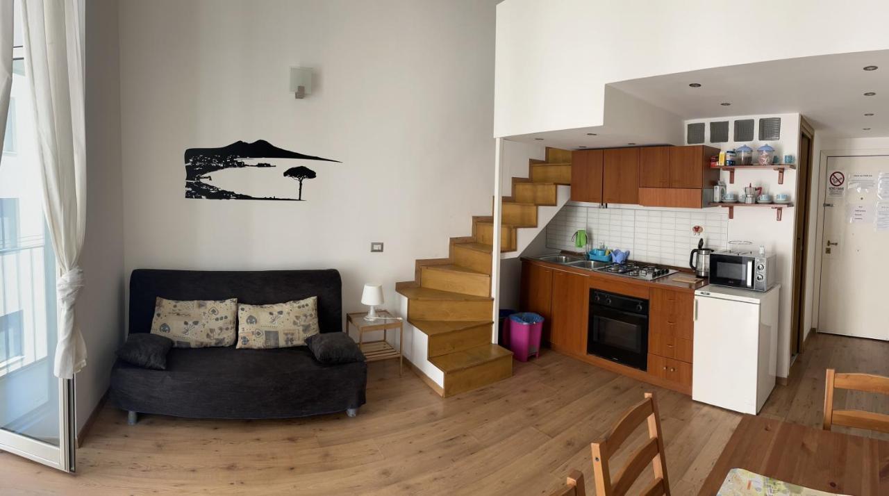 مبيت وإفطار نابولي Ale & Tizy House المظهر الخارجي الصورة
