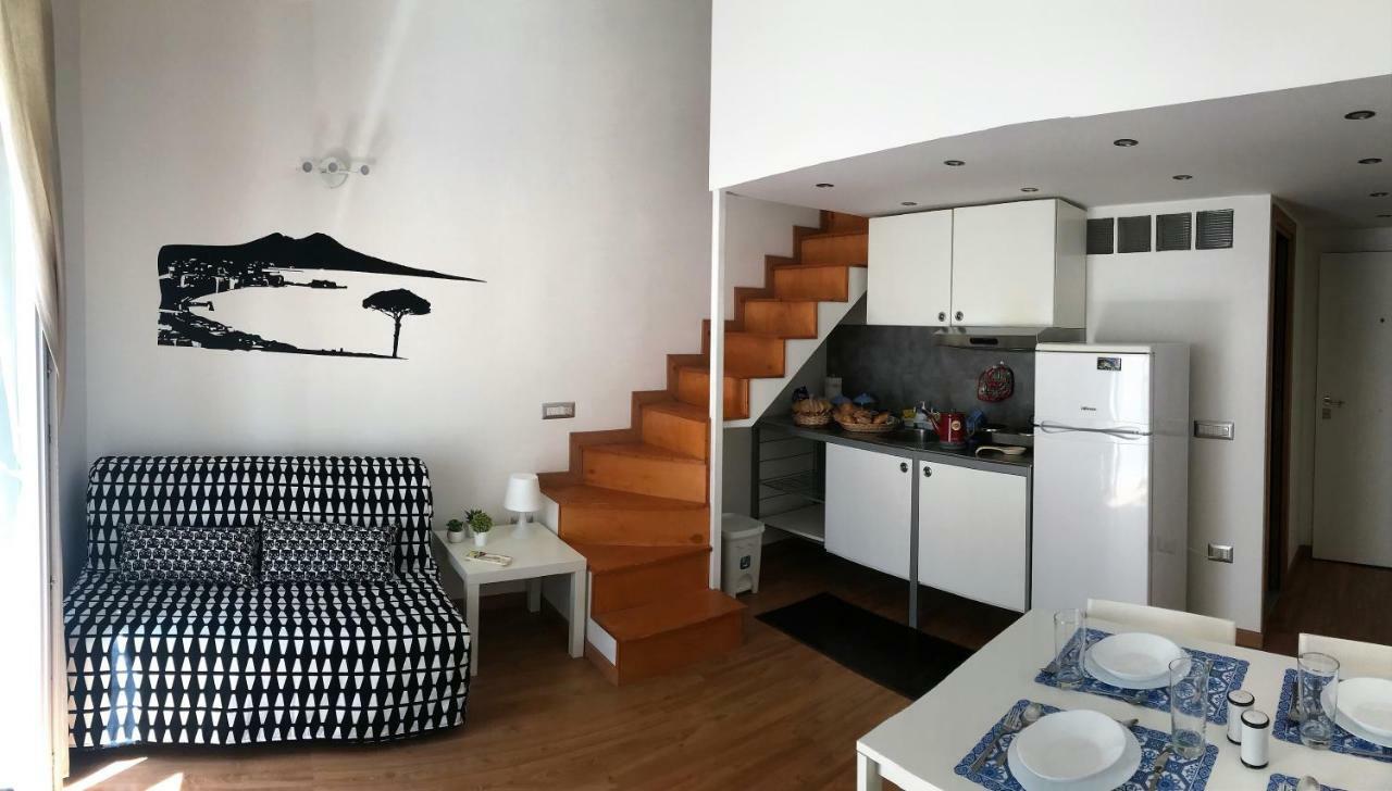 مبيت وإفطار نابولي Ale & Tizy House المظهر الخارجي الصورة